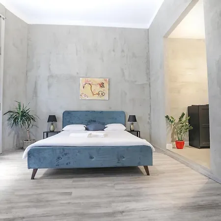 The 7 アパートホテル